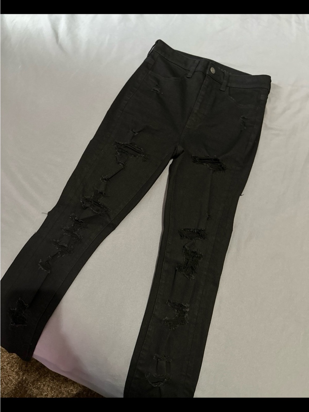 NWT American Eagle Highest Rise Black Ripped Jeans Size 4